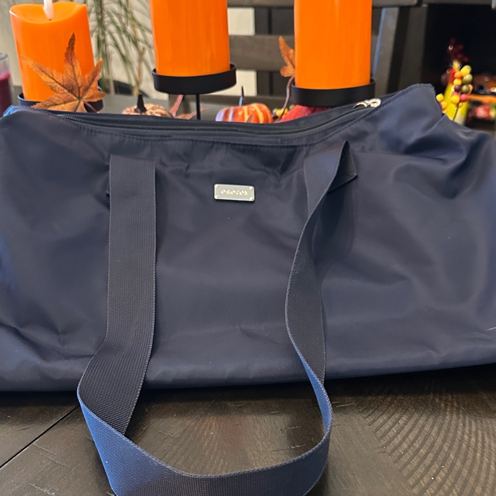 Midnight blue orton baby bag. Like new condition